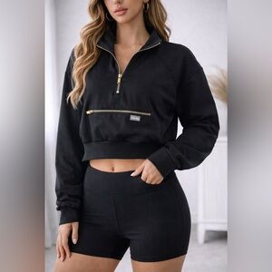 Niaa Hinn Black Cropped Quarter-Zip Athletic Top – Women’s Size S